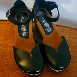 Yokono wedges leather saddles size 8